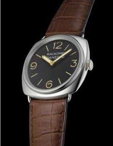 panerai_radiomir_pam_00021_extremely_rare_platinum_manually-wound_cush_d5448862h-232x300-4326932